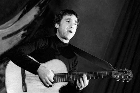 Vladimir Vysotsky: De Mysterieuze Koncert voor Twee in Amsterdam!